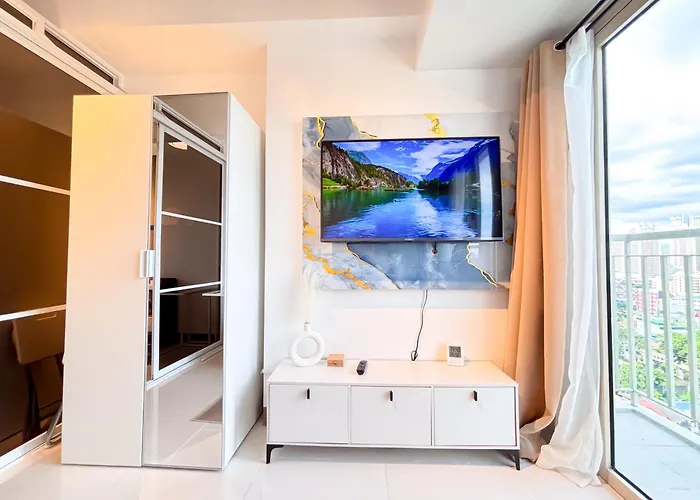 Charming Coastal L Wifi&netflix I Coast 1801 *